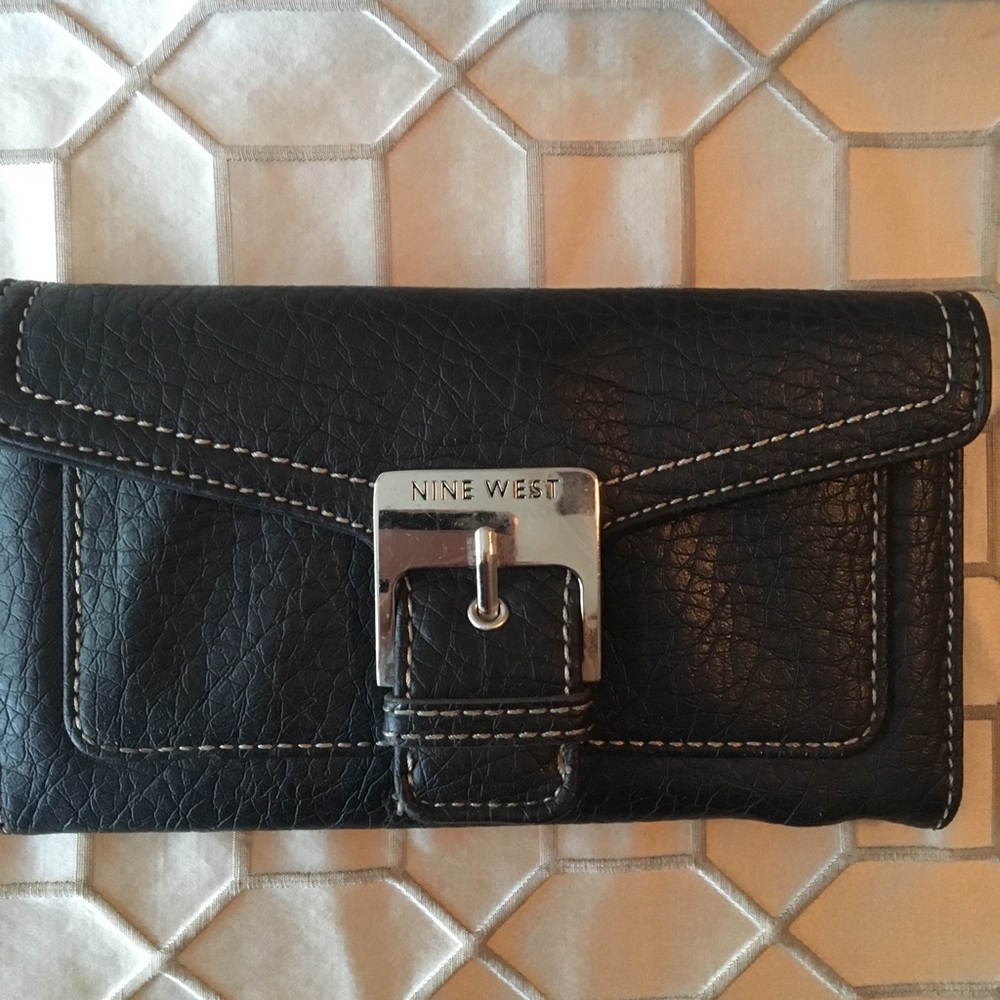 Nine West Buckle Snap Black Wallet